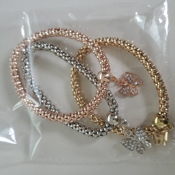 Costume bracelets - Picture 4 of 4